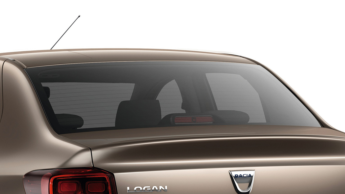 Óculo traseiro com desembaciamento