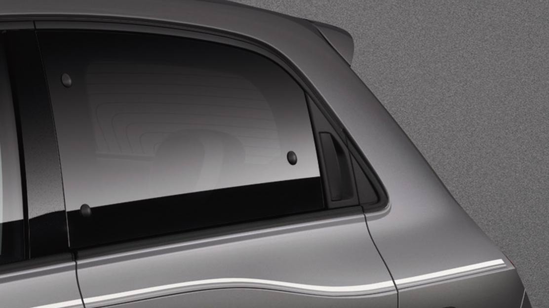 Vitres surteintées à l'arrière + latéral