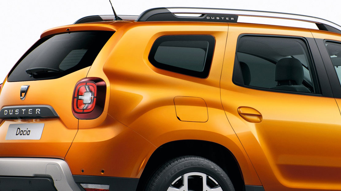 Vidros laterais e óculo traseiro sobreescurecidos